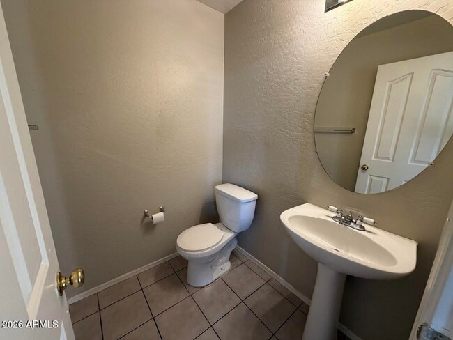 Building Photo - 12809 W Dreyfus Dr