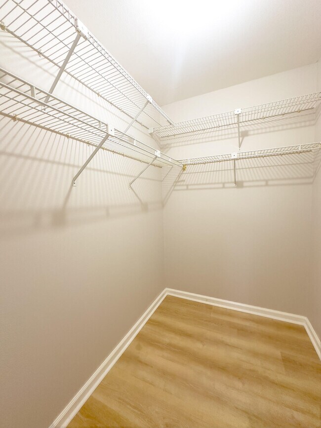 Building Photo - 115 N Palmway