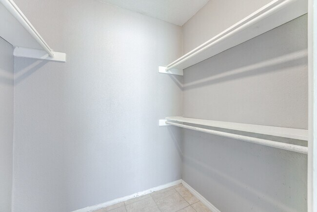 Building Photo - 6001 Reims Rd