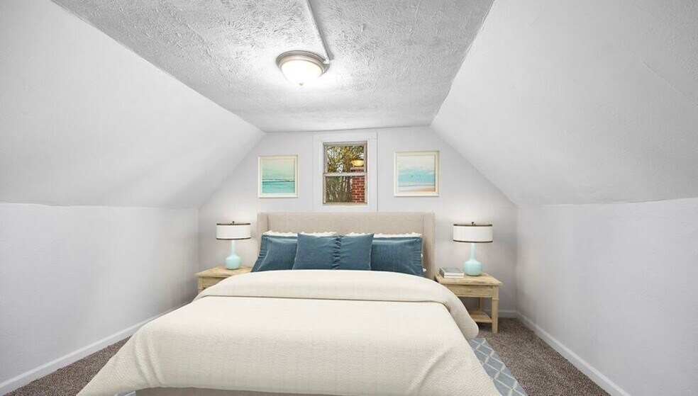 Building Photo - 911 Zeeland Ct NE