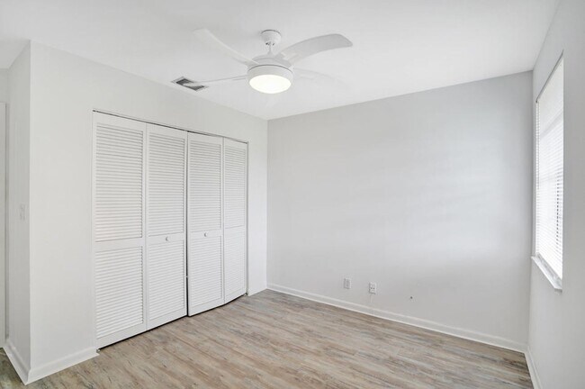 Building Photo - 7714 La Mirada Dr