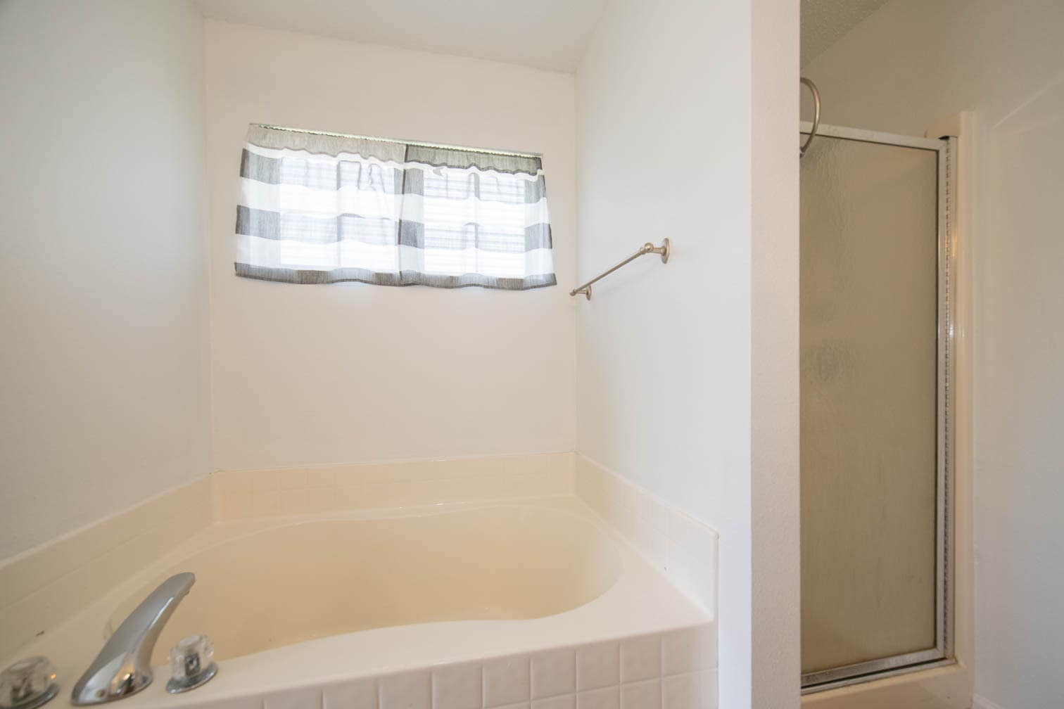 Building Photo - 9661 Trail Dr