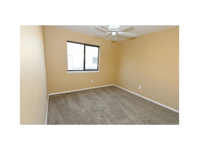 Building Photo - 8754 Allison Dr