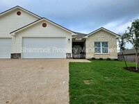 Building Photo - 131 Windmill Wy