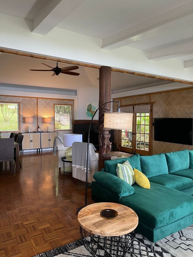 Building Photo - Furnished Anini Beach Front House 2 Bedrooms + Loft