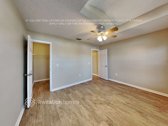 Building Photo - 3401 Volley Ct