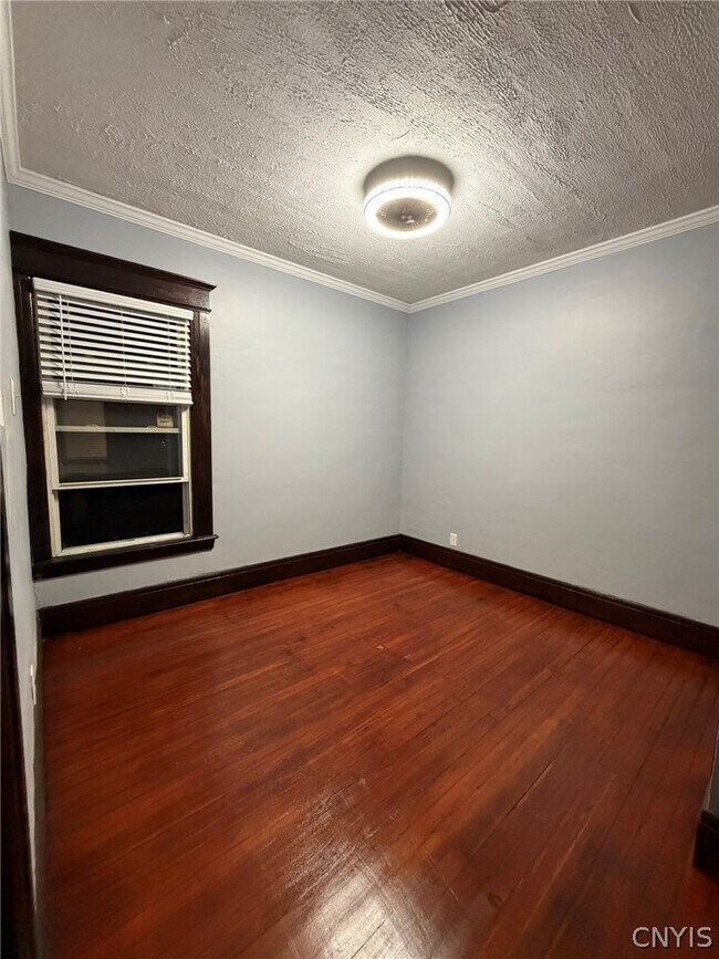 Building Photo - 123 E Lafayette Ave
