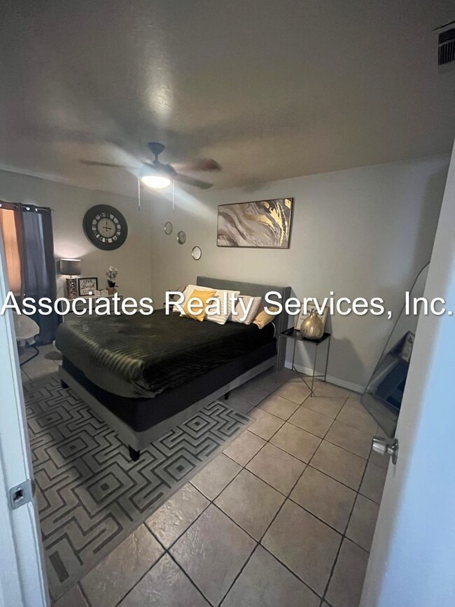 Building Photo - Beautifully furnished  2-Bedroom Duplex – ...