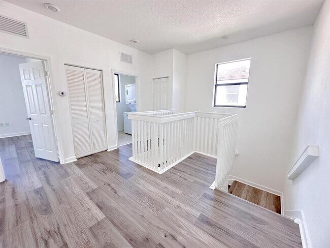 Building Photo - 244 NE 210th Way