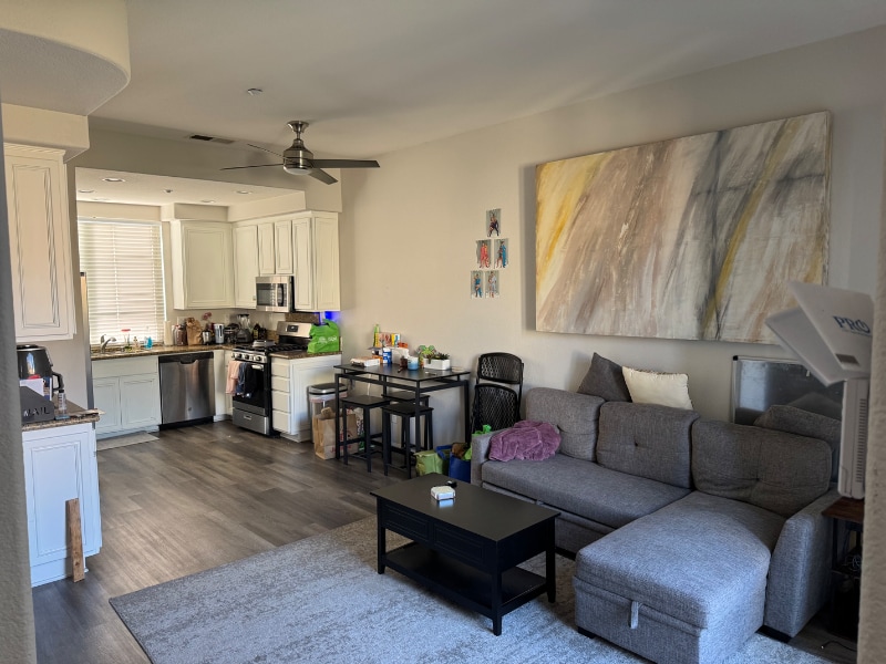 Building Photo - 604 Kellogg St