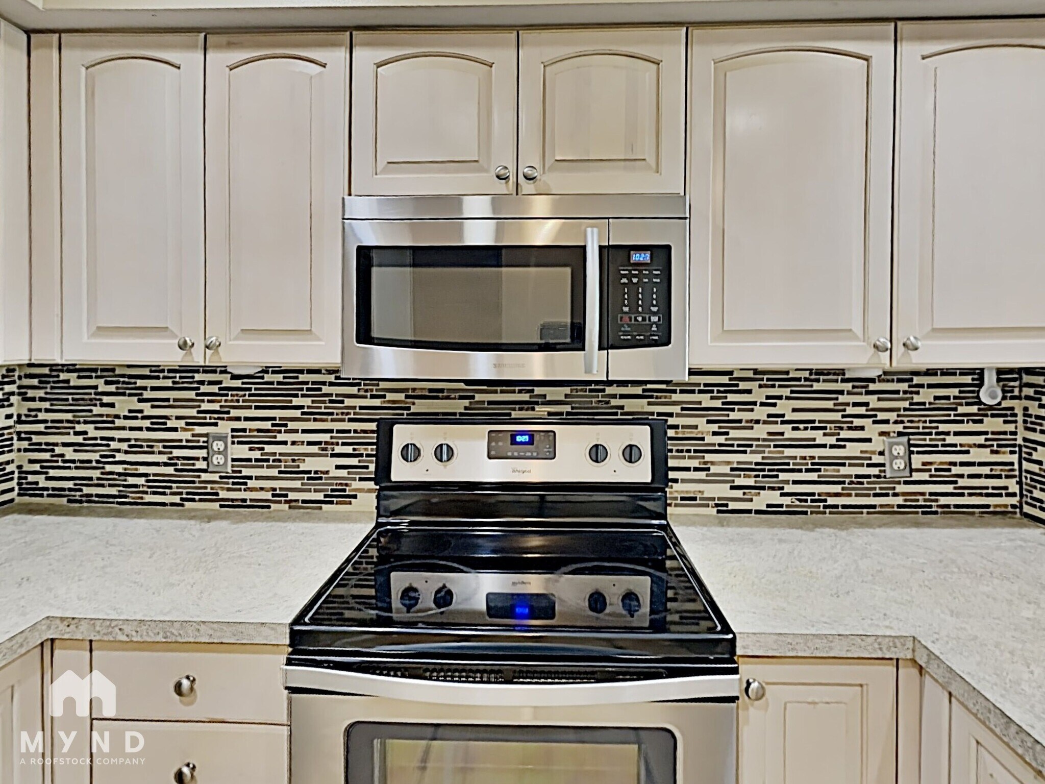 Building Photo - 2530 15th Ave W