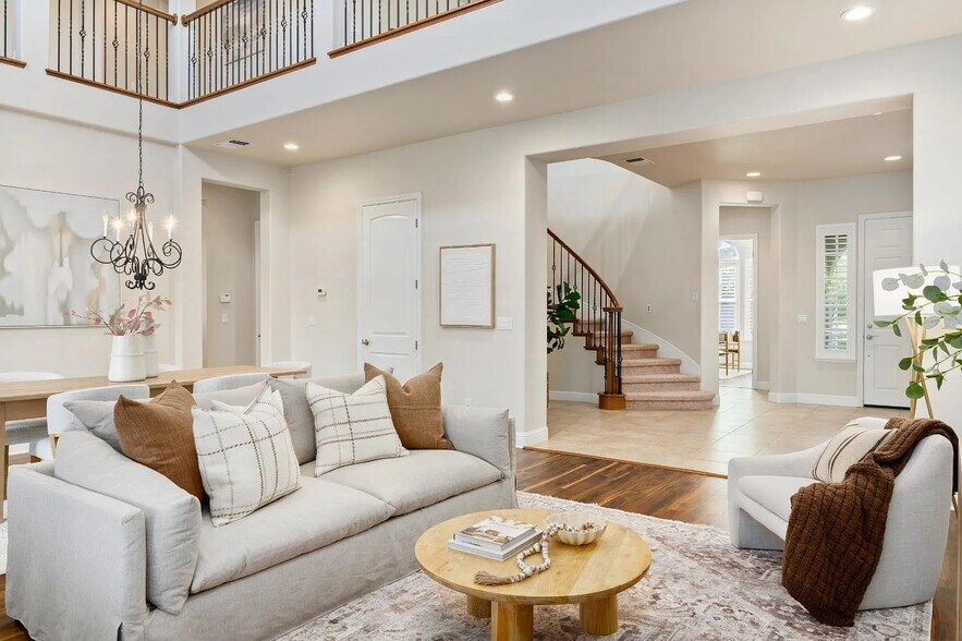 Building Photo - 308 Rialto Ct