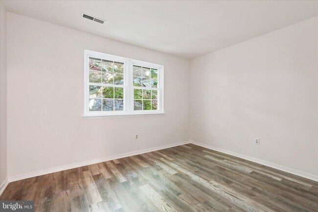 Building Photo - 175 Parker Ave