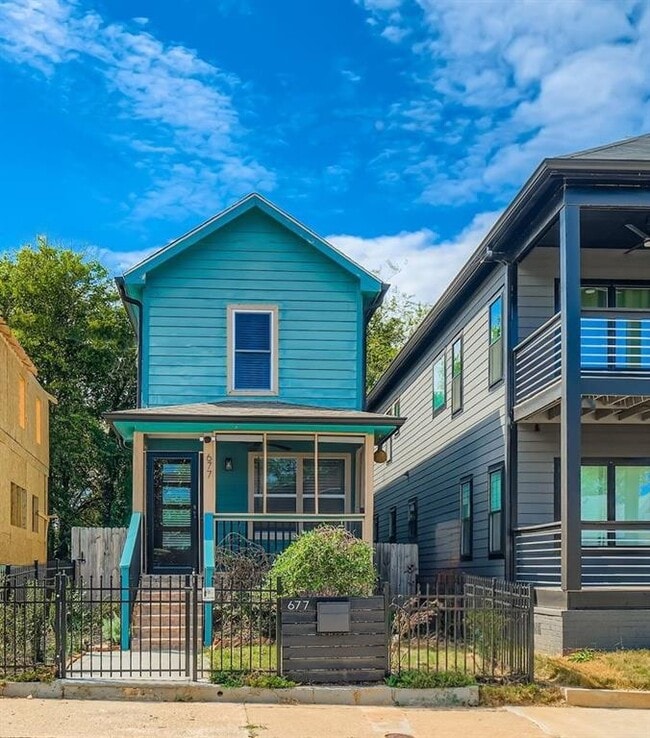 Building Photo - 677 Ira St SW