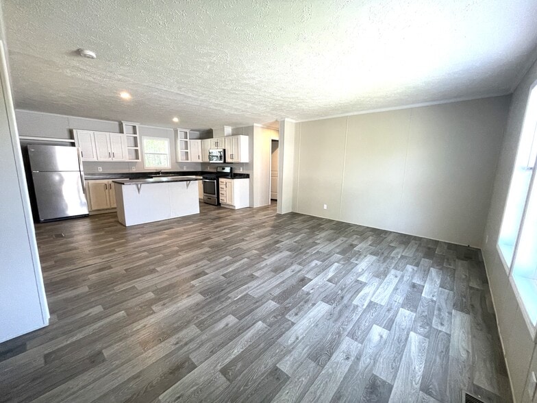 Building Photo - 134 Ashley Cir