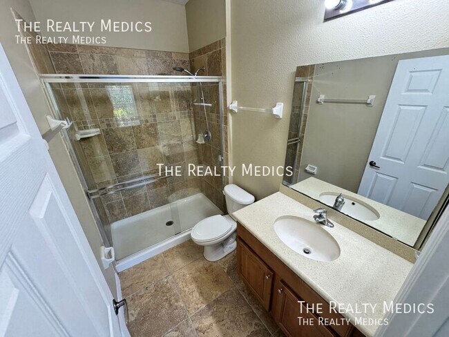 Building Photo - 2898 Oakwater Dr
