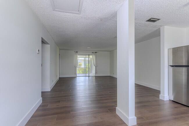 Building Photo - 175 Cape Cod Cir