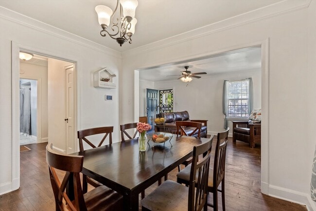 Building Photo - 3132 Carnes Ave