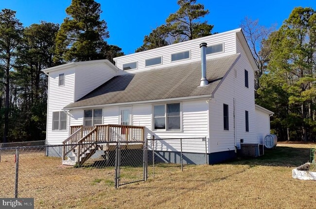 Building Photo - 37117 Moore Rd