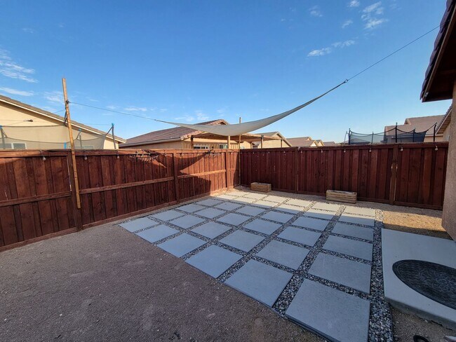 Building Photo - Stunning 4-Bedroom Home in Imperial