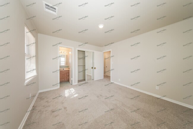 Building Photo - 5921 N College St