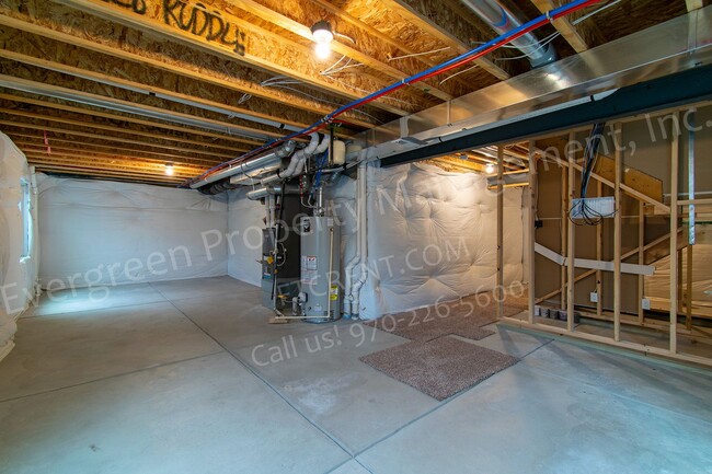 Building Photo - 1826 Ruddlesway Dr