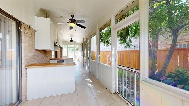 Building Photo - 3004 Gleneagles Ct