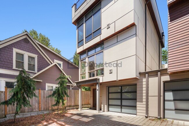 Primary Photo - 2040 NW 62nd St