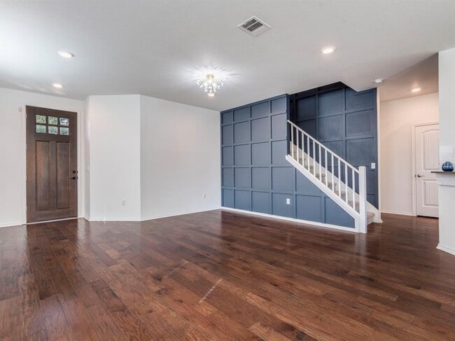 Building Photo - 9011 Pin Brush Dr