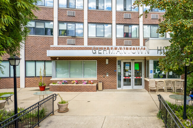 Entrance - Germantown House