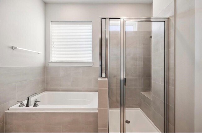 Building Photo - 602 Thornton Oaks Ln