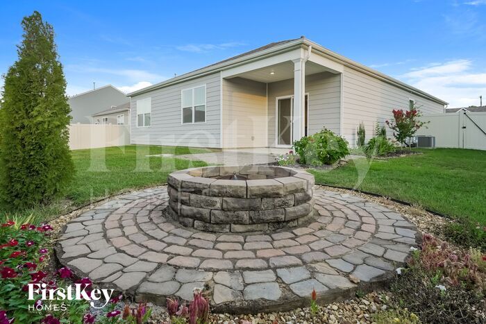 Building Photo - 252 William Dylan Dr