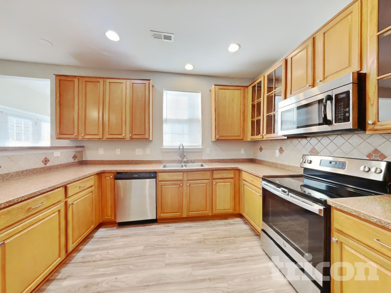 Building Photo - 4493 Paula Dr