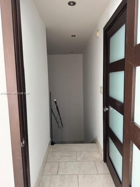 Building Photo - 1850 S Ocean Dr