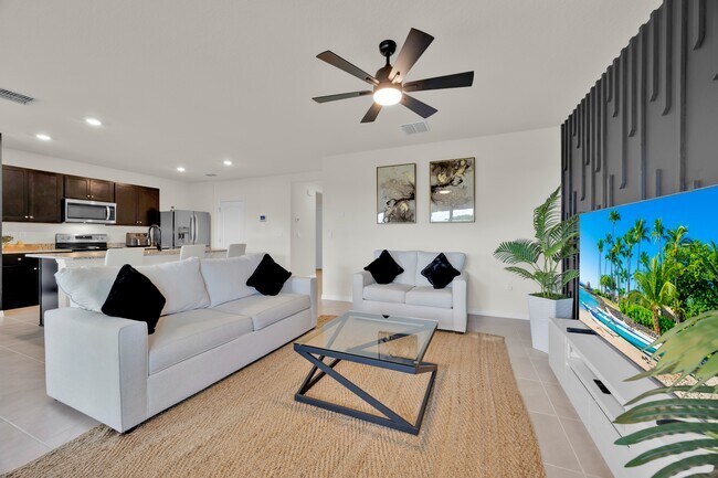 Building Photo - 1708 Buckeye Rd