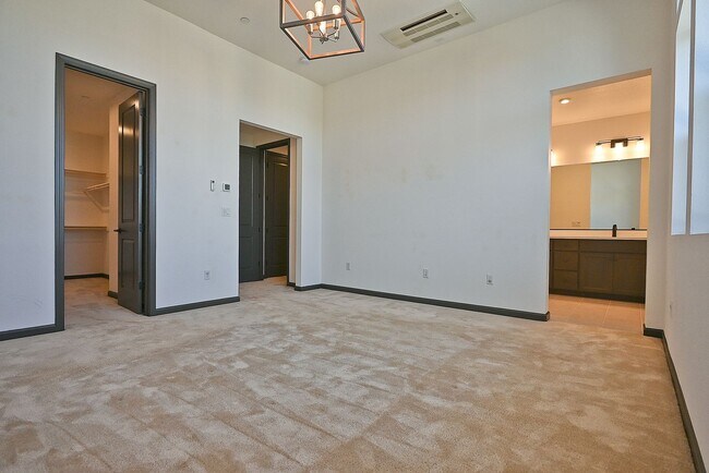 Building Photo - $5,190 - GORGEOUS FOUR BEDROOM HOME IN THE...