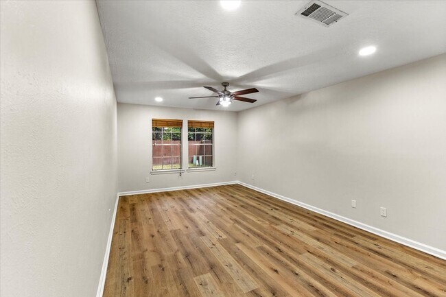 Building Photo - 3315 Beaver Glen Dr