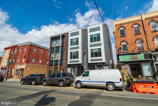 Building Photo - 1711 Snyder Ave