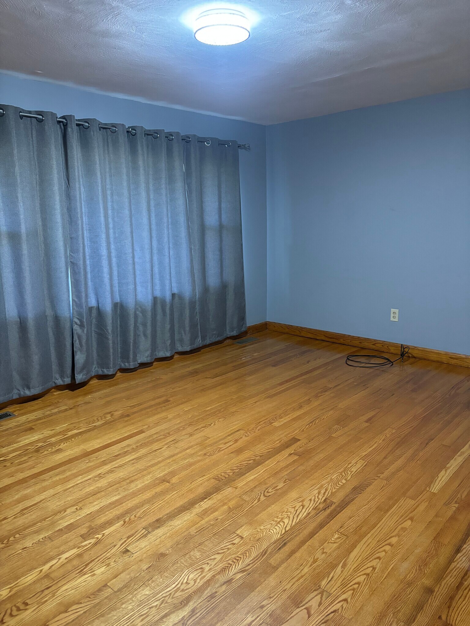 Building Photo - 208 Ricker Ave