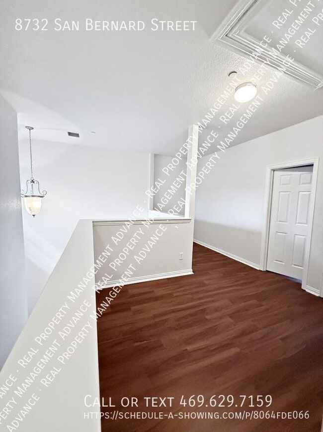 Building Photo - 8732 San Bernard St