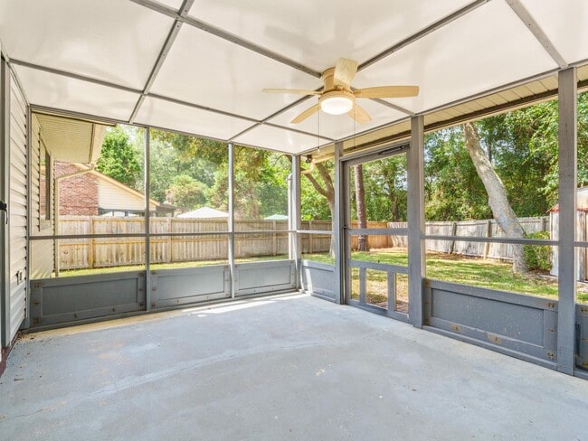 Building Photo - 339 Evergreen Ave