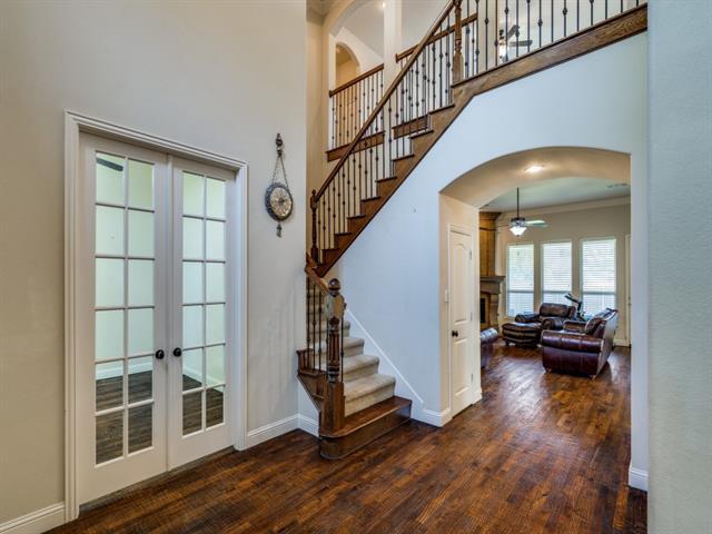 Building Photo - 1811 Marshall Dr