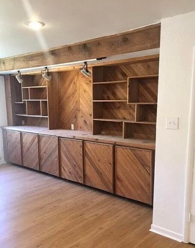 Building Photo - 4914 17th Pl