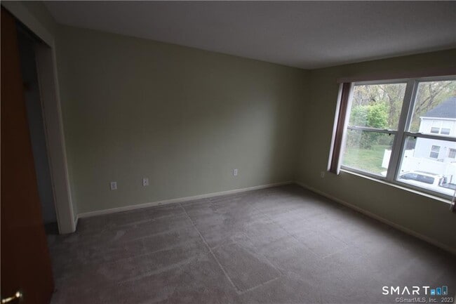 Building Photo - 2 Mulberry Ln