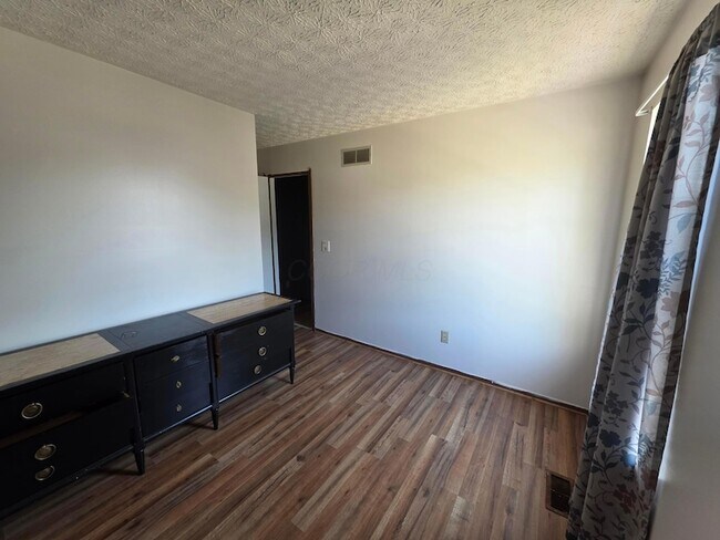 Building Photo - 7006 Finchley Dr