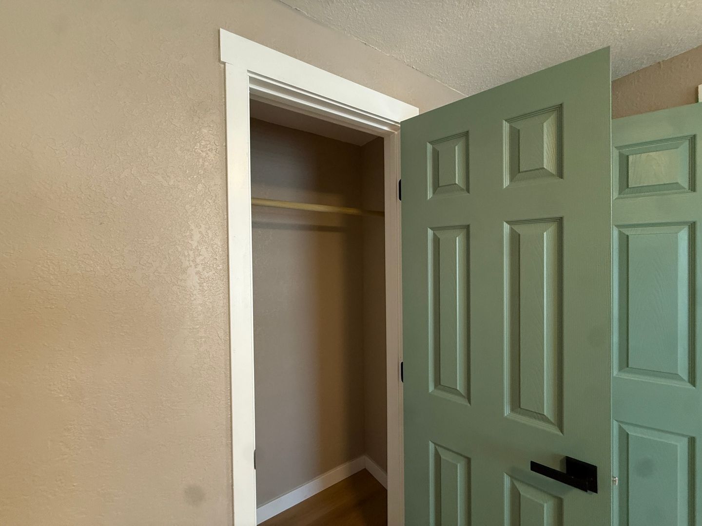 Building Photo - 39 Sunflower Rd