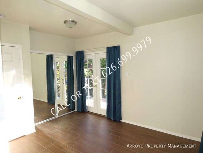 Building Photo - 745 E Poppyfields Dr