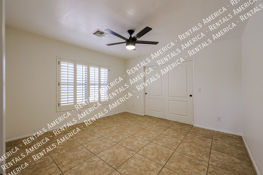 Building Photo - 9827 W Keyser Dr