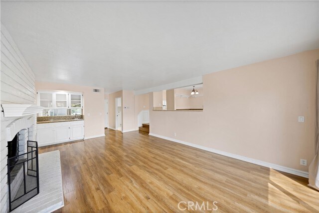 Building Photo - 11 Recodo