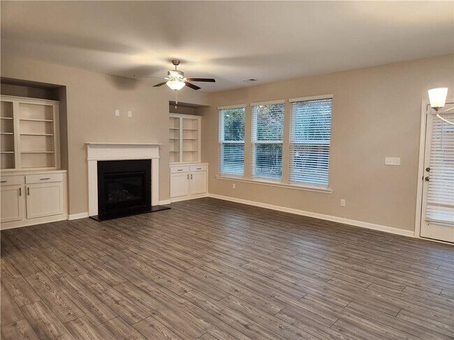 Building Photo - 3417 Park Pointe Cir
